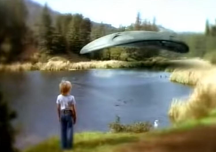 Steven Berkoff - Intruders - UFO