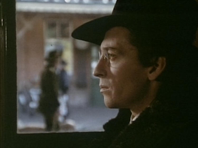 Roberft Powell as Mahler